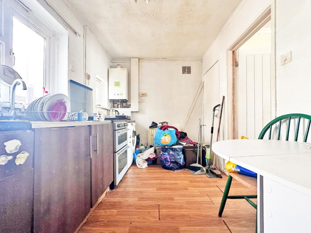 House in Wednesbury, Fallings Heath - View 5