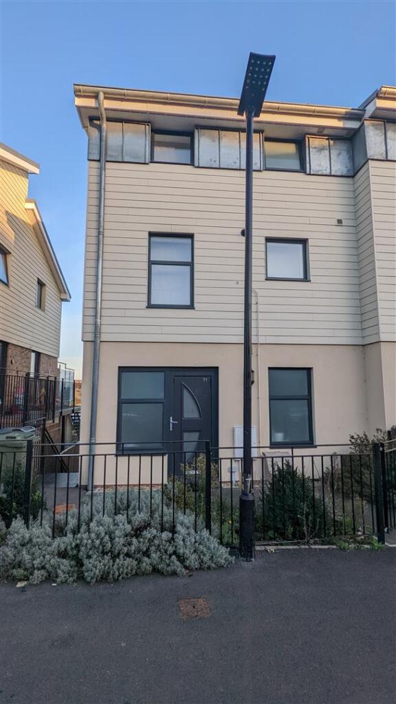 Main image of property: Arctic Road, Cowes