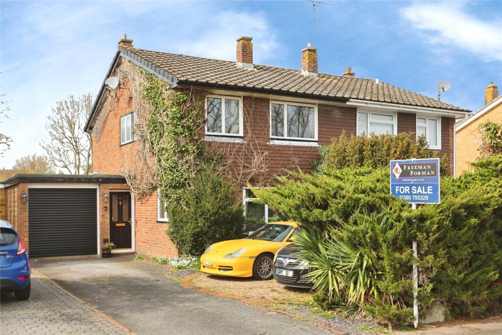 Main image of property: Newlyn Drive, Staplehurst, Tonbridge, Kent, TN12
