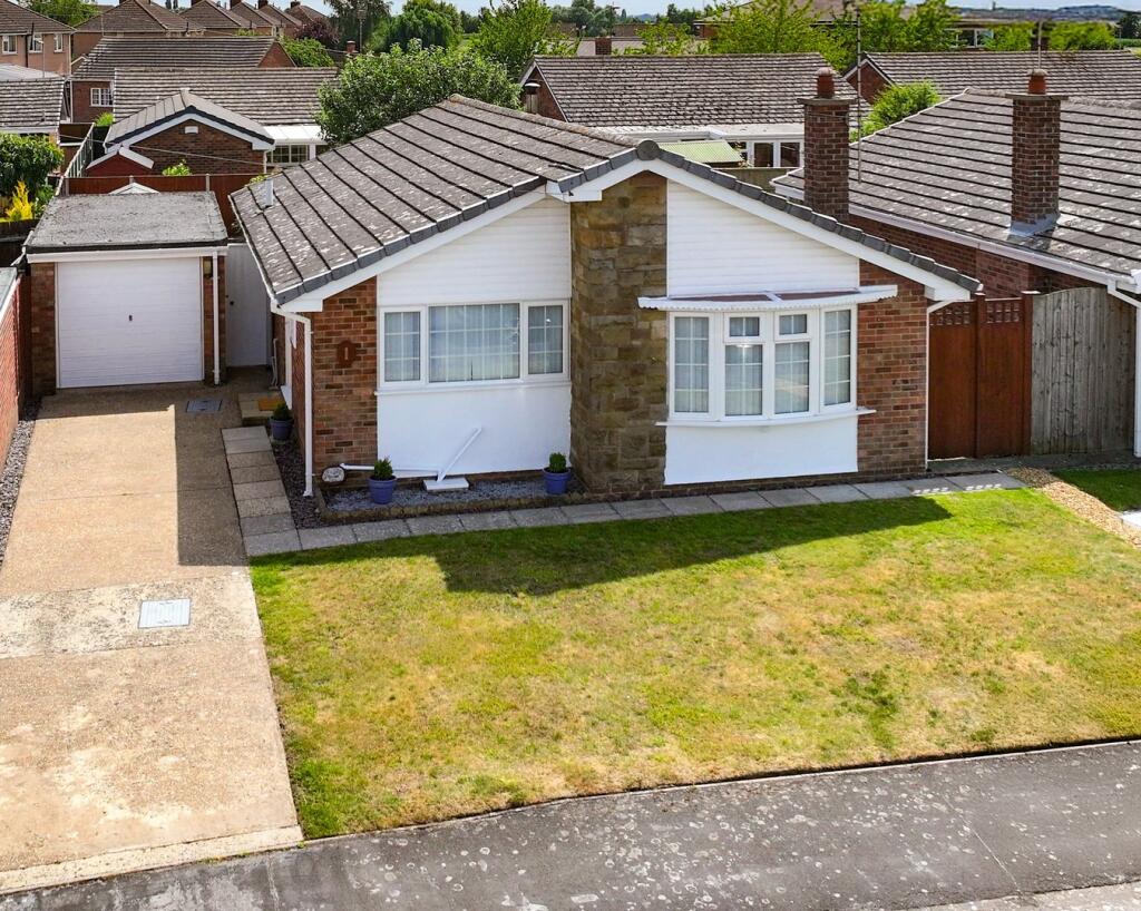 2-bed bungalow on Packhorse Gardens, Swineshead, Boston, PE20, £239,950