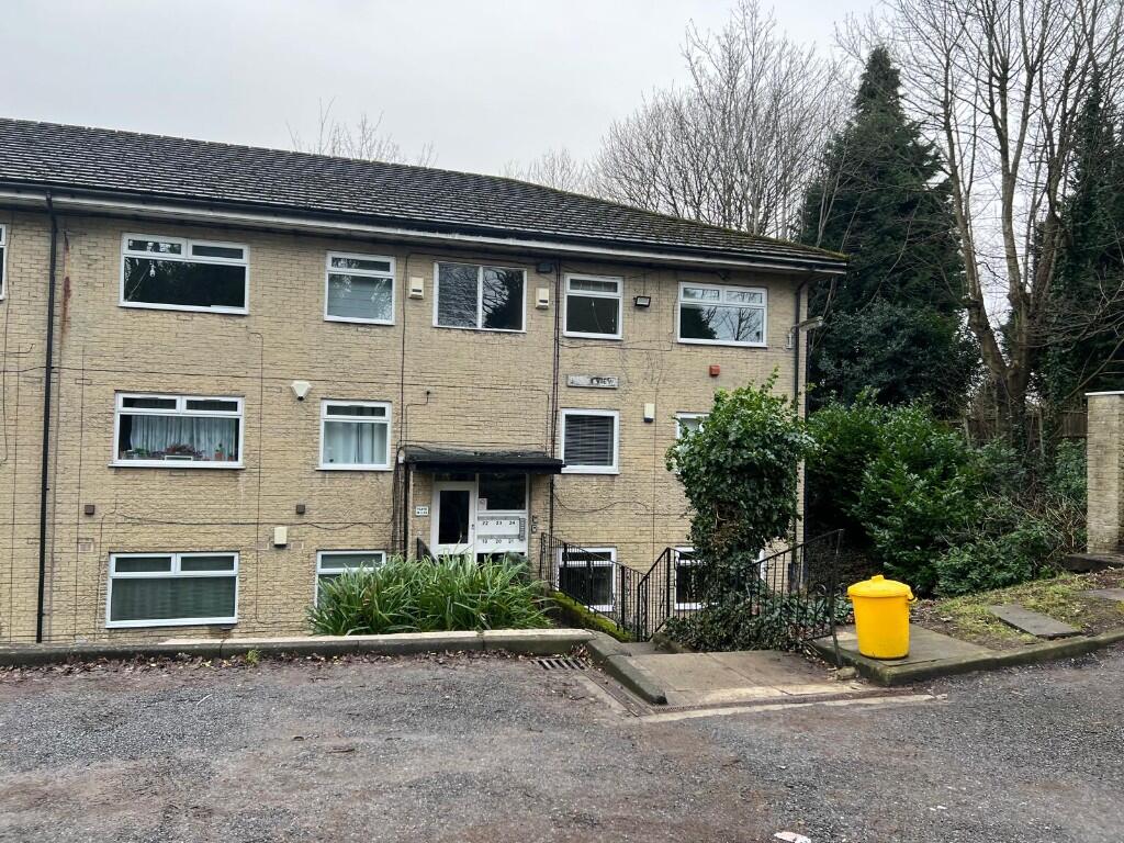 Main image of property: 24 Links View, Hilton Lane, Manchester, Greater Manchester, M25 9SF