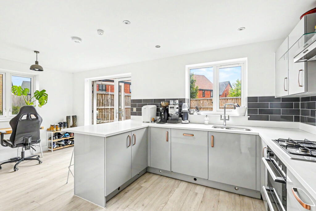 House in East Hertfordshire, Coopers Grange, Bishop's Stortford - View 5