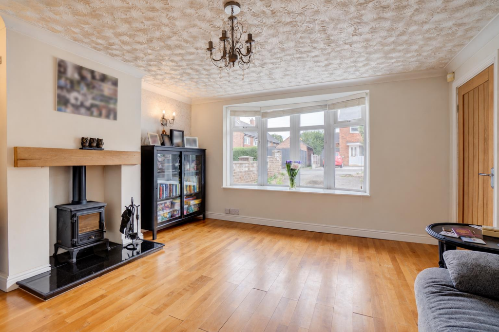 House in Nottingham, Clifton - View 5