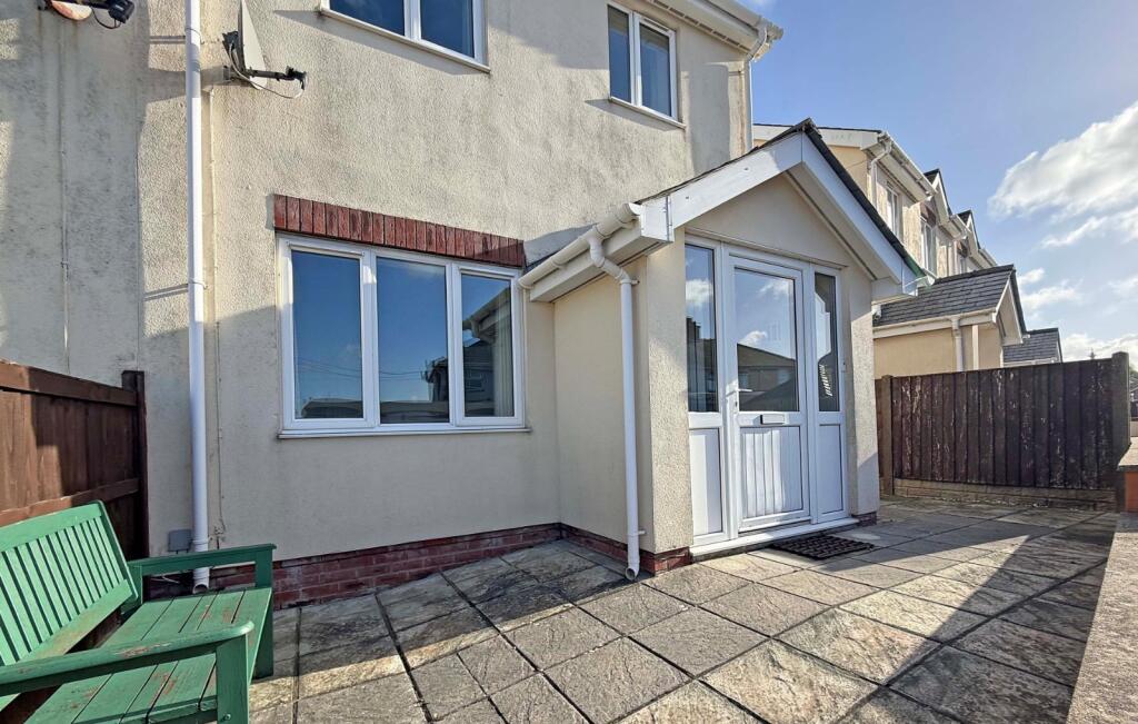 Ffordd Penmynydd, Llanfairpwll, Isle of Anglesey, LL61 photo 3