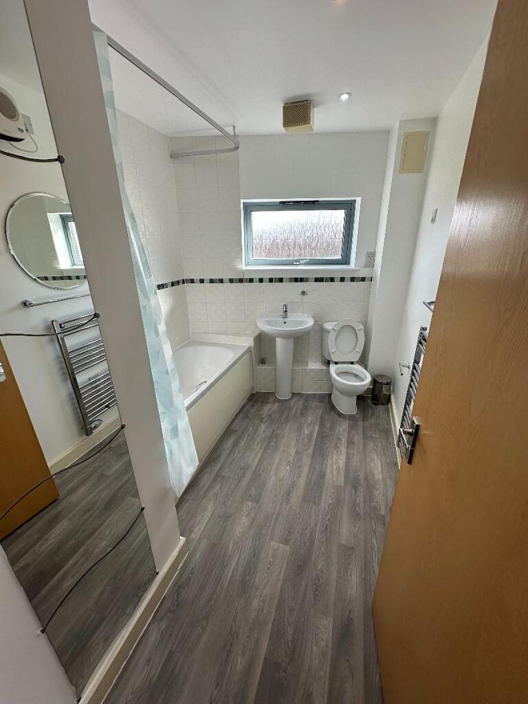 Apartment in Cambridge, Petersfield - View 5