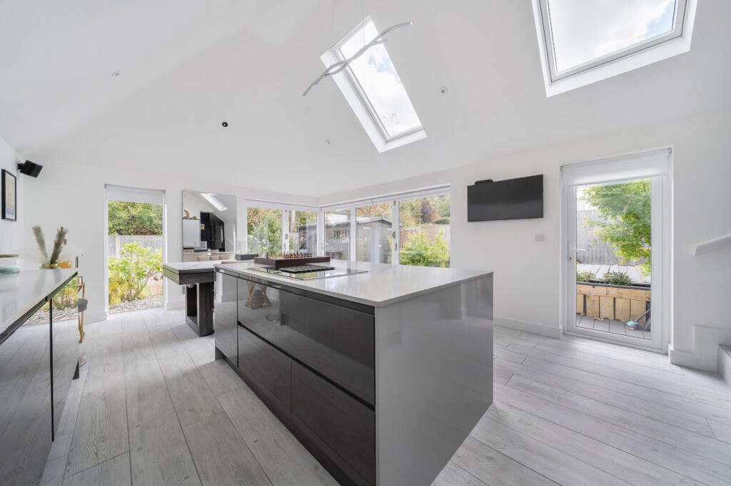 House in Reading - View 5