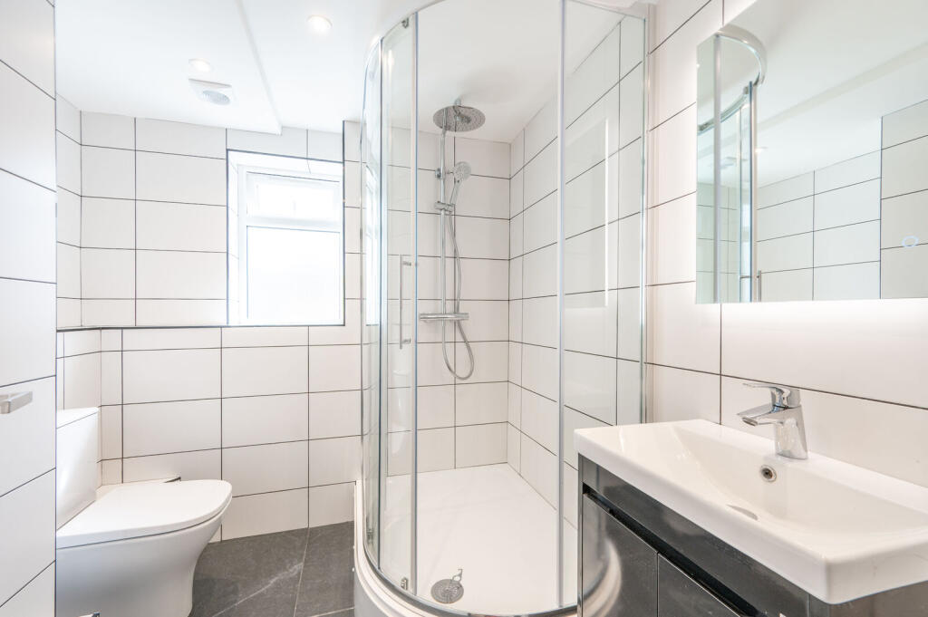 Apartment in London - More