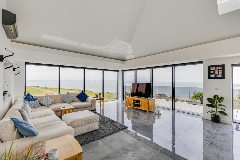 West Farm Close, Ogmore-By-Sea, Vale of Glamorgan, CF32 0PT photo 4