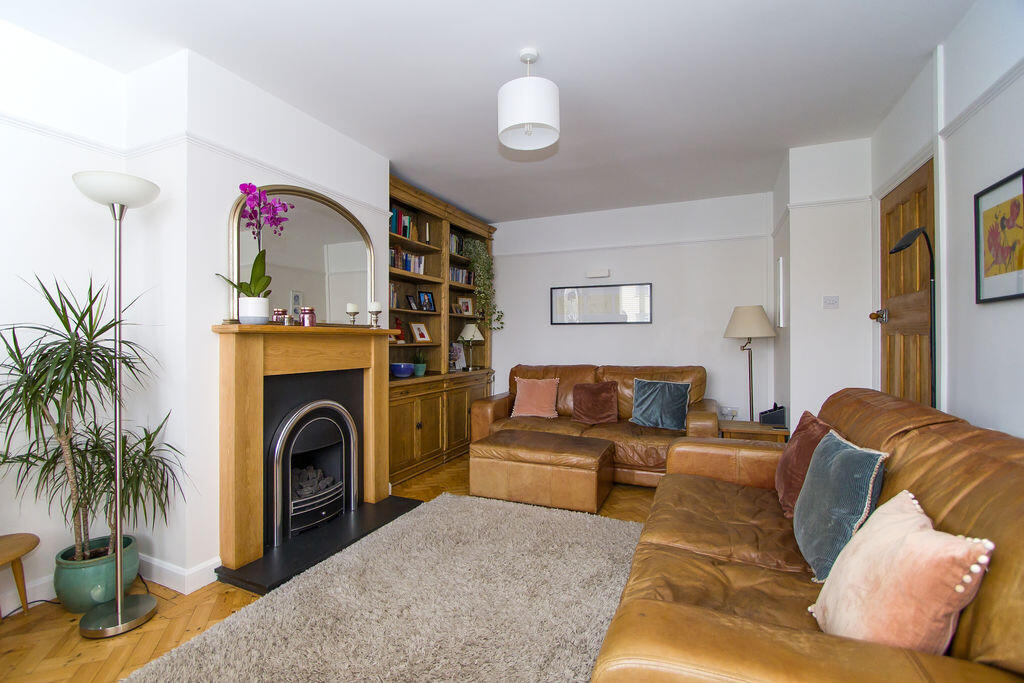 House in Penarth, Vale of Glamorgan - View 2