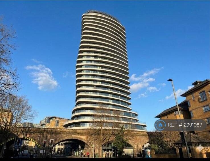 Main image of property: Lombard Wharf, London, SW11