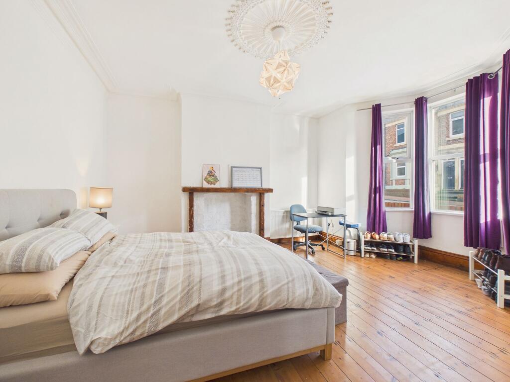 Apartment in Gateshead, North East - View 4