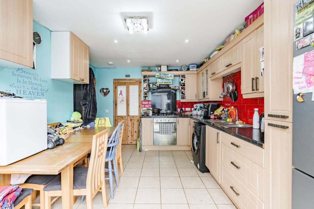 House in Great Yarmouth, Cobholm Island - View 4