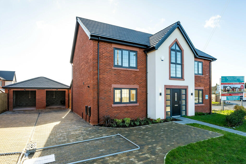 4-bed detached on Carr Head Lane, Scholars Gate, Poulton-Le-Fylde, £550,000