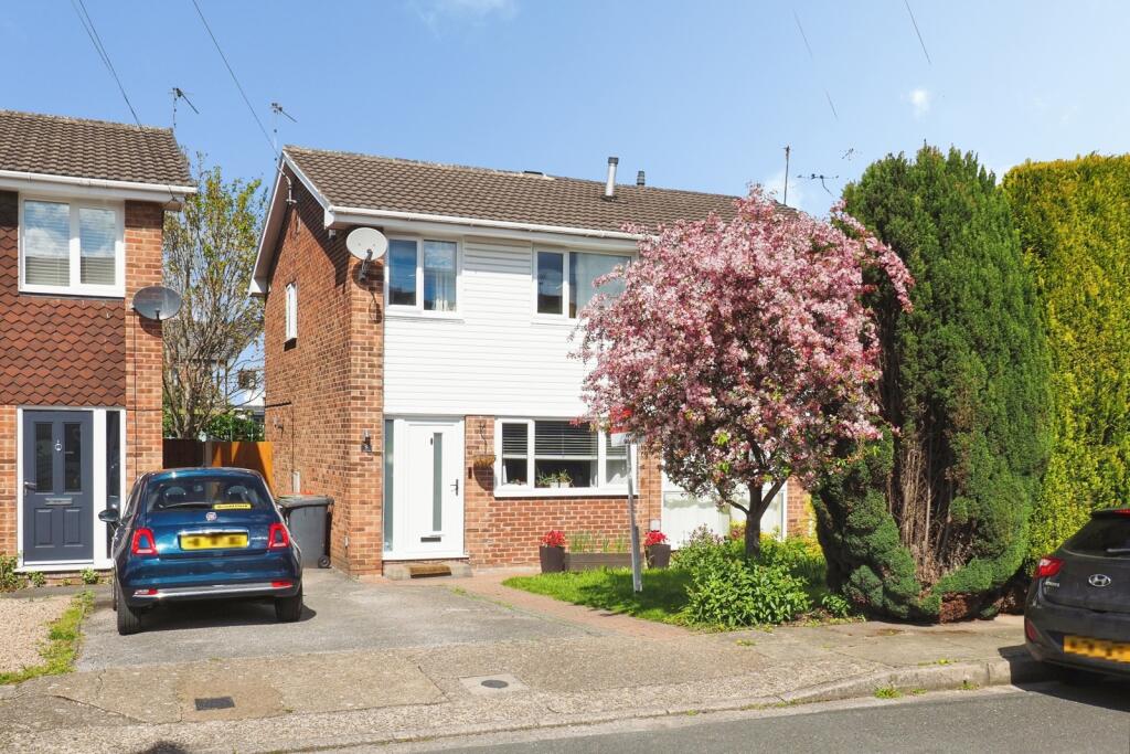 Main image of property: Alford Close, Beeston, Nottingham, Nottinghamshire, NG9