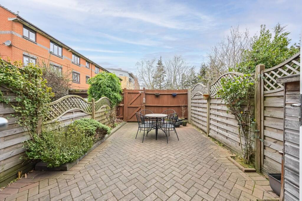 Main image of property: Wrexham Road, E3, Bow, London, E3