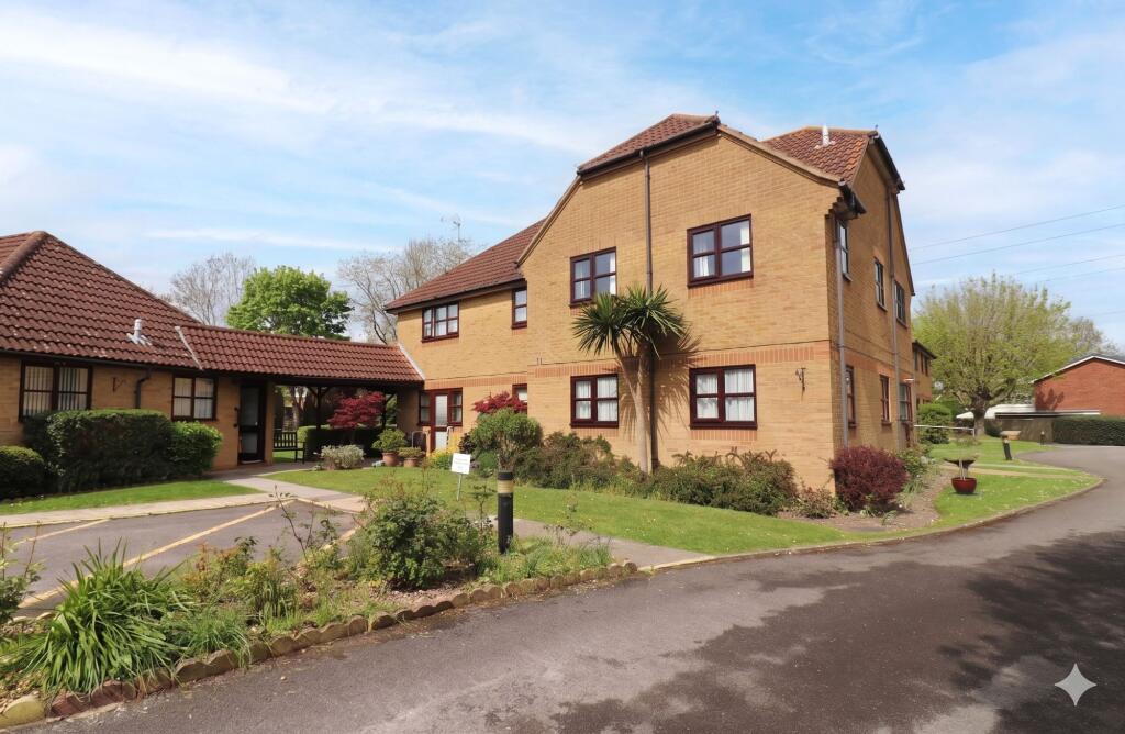 Main image of property: Wildern Lane, Hedge End, SO30