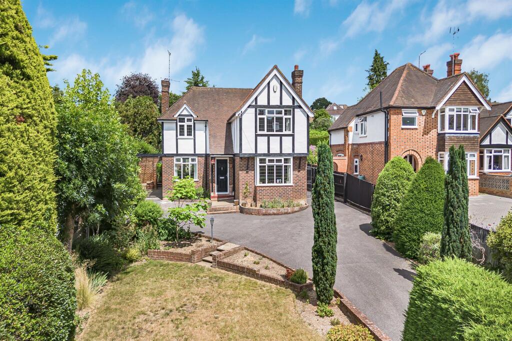 Main image of property: Kidmore End Road, Emmer Green, Reading