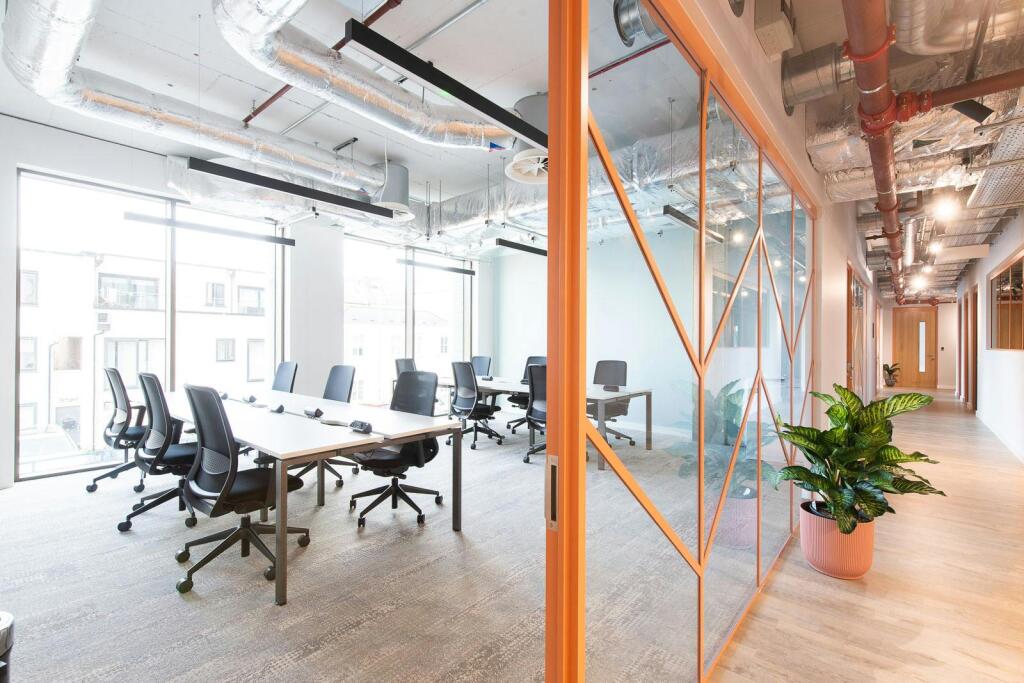 2 Runway East Brighton - Medium Private Office.jpg