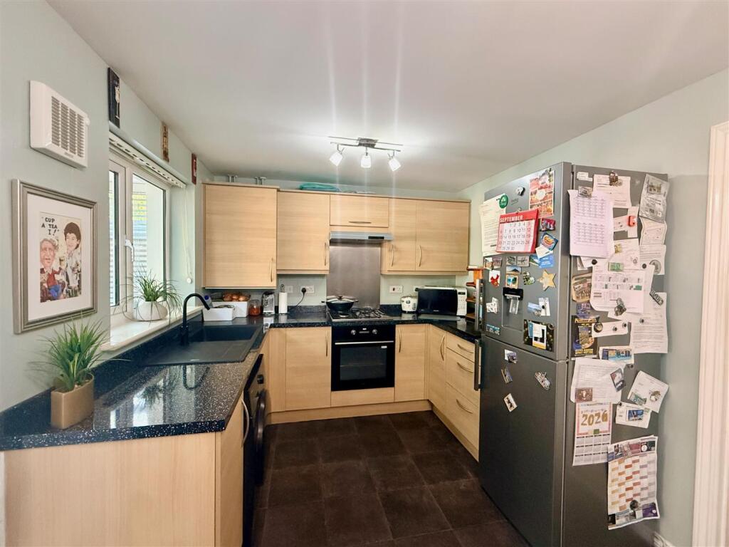 House in Plymouth - View 5