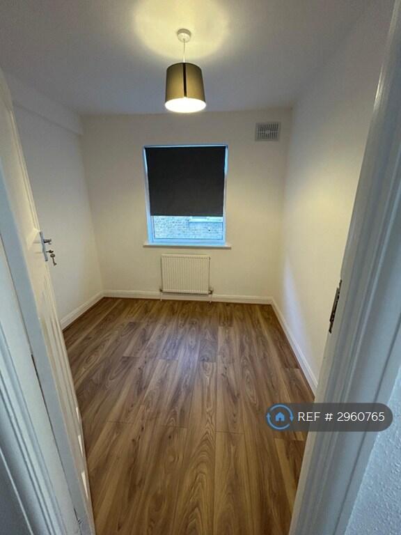 Main image of property: Victoria Road, Ruislip, HA4