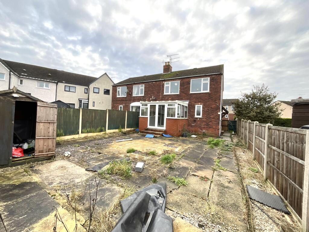 Central Drive, Alfreton, DE55 photo 4