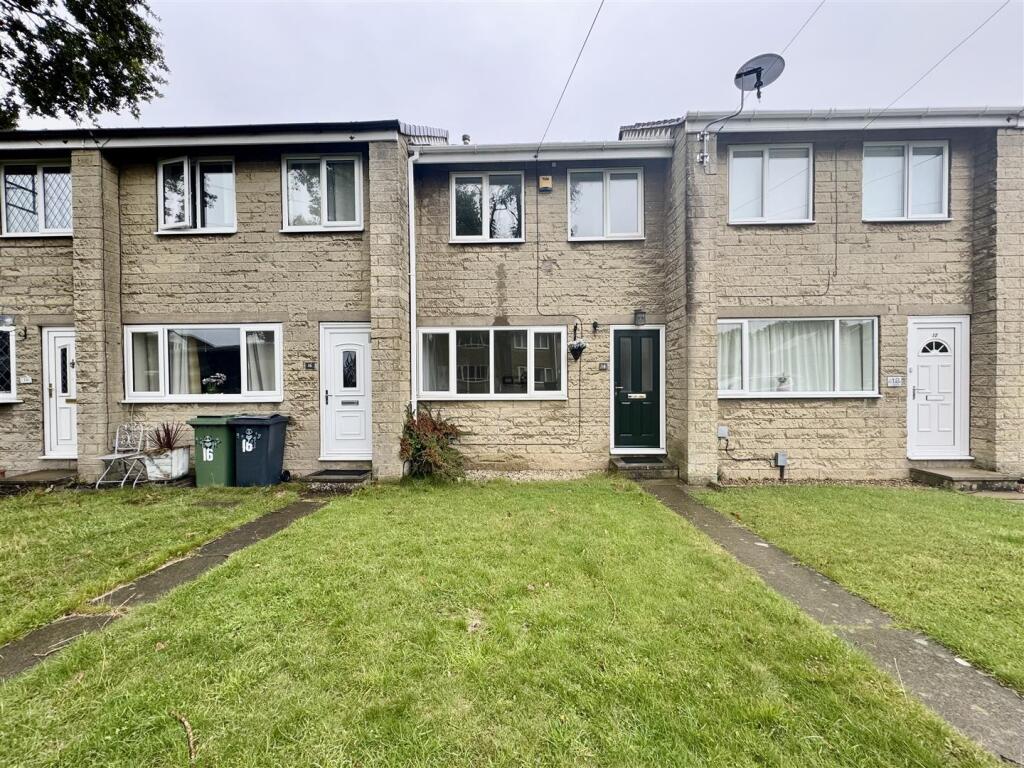 Main image of property: Lee Way, Kirkburton, Huddersfield, HD8 0XB
