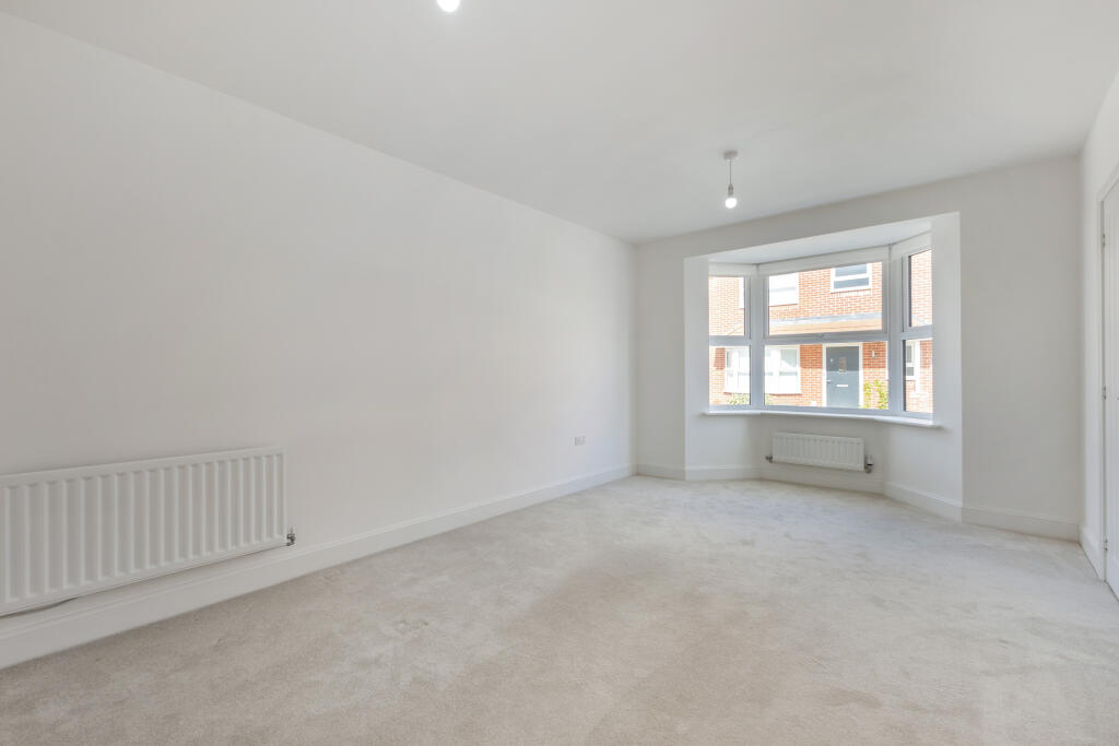 House in Hemel Hempstead, Kingsbrook - View 3