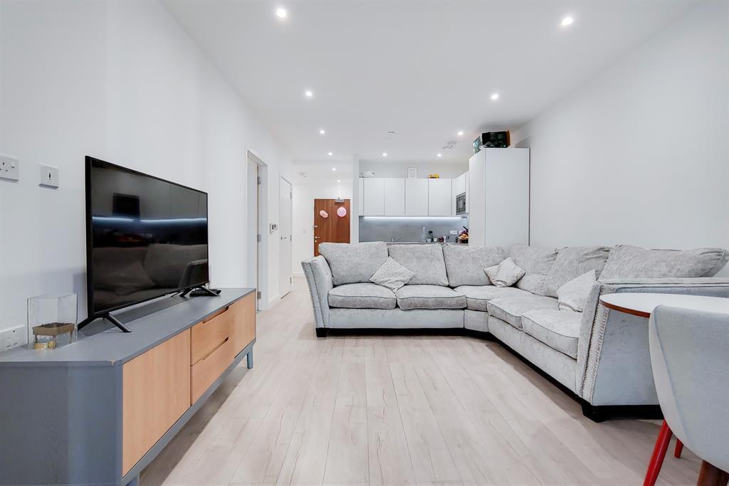 Apartment in Harrow - View 5