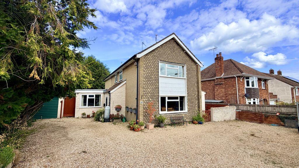 Main image of property: Furnham Crescent, Chard, Somerset TA20