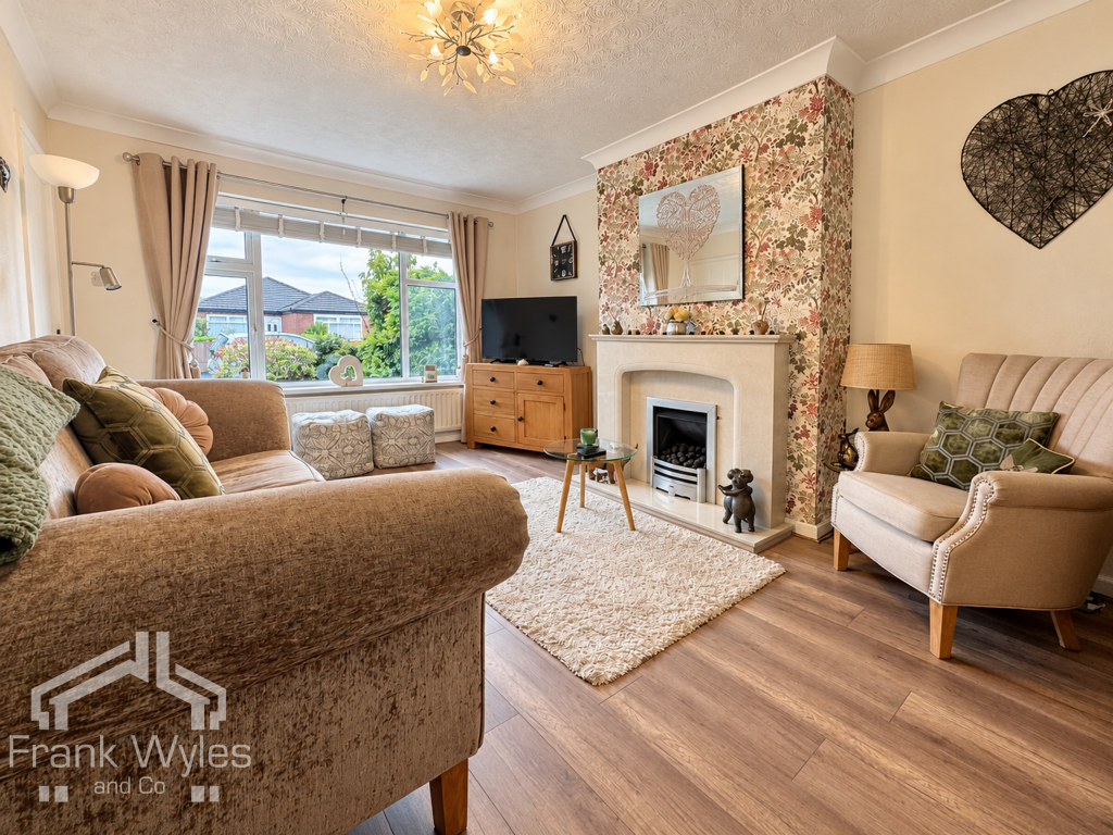 Calder Avenue, Freckleton, Preston, Lancashire photo 2