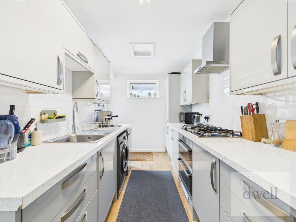 Petrie Crescent, Rodley, Leeds, LS13 photo 4