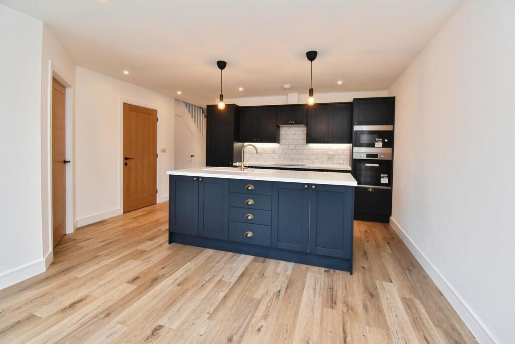 Main image of property: Apple Orchard, Hutchinson Road, Newark