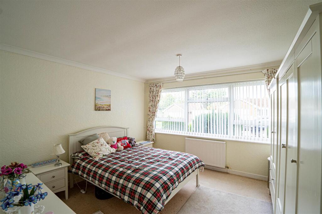 House in Tonbridge - More