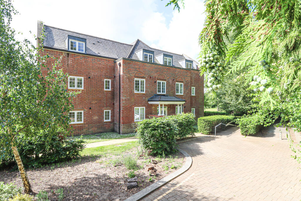 Pegrum Drive, London Colney, AL2