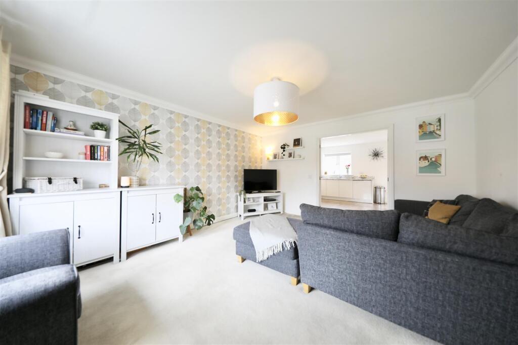 House in Hull, Kingswood - View 6