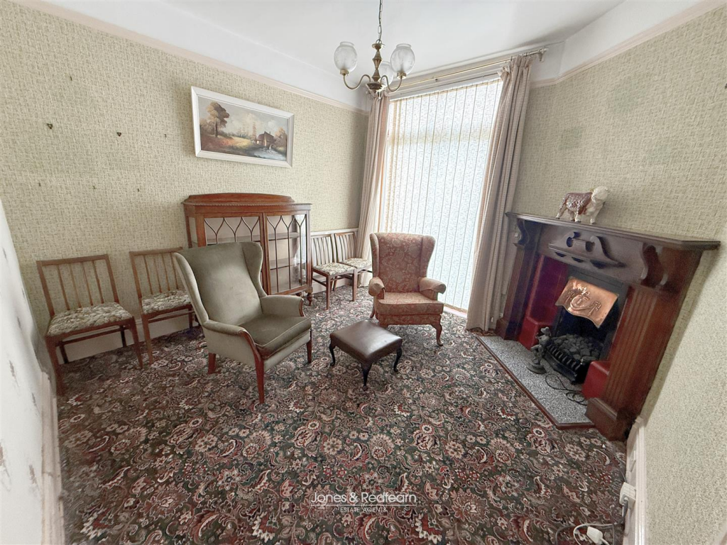 Victoria Road, Prestatyn photo 4