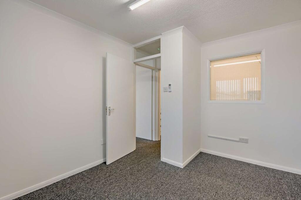 bowthorpe-park-industrial-estate_unit-unit-11-fr