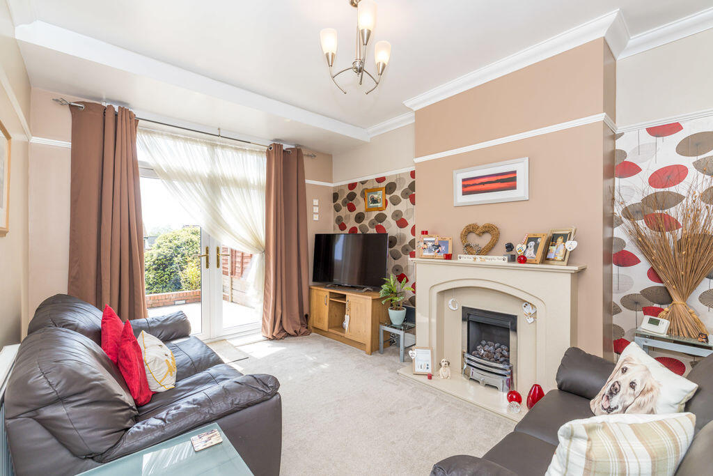 Highfield Avenue, Whelley, WN1 3UF photo 4
