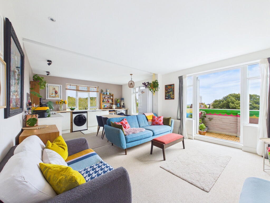 Apartment in Brighton - View 2
