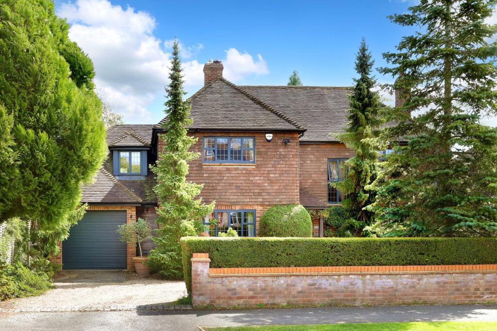 Main image of property: Hogback Wood Road, Beaconsfield, Buckinghamshire, HP9