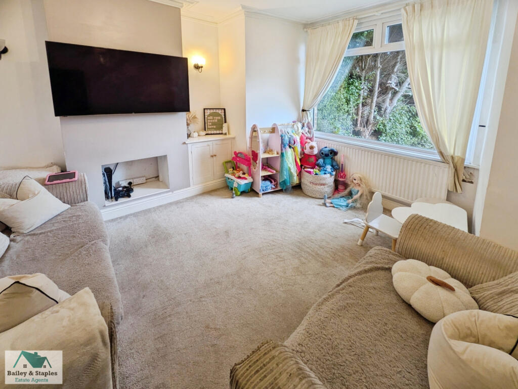 Walkers Lane, Little Sutton, CH66 photo 2