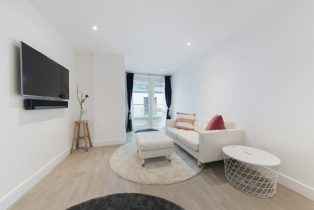 Main image of property: Meridian House, Battersea Reach