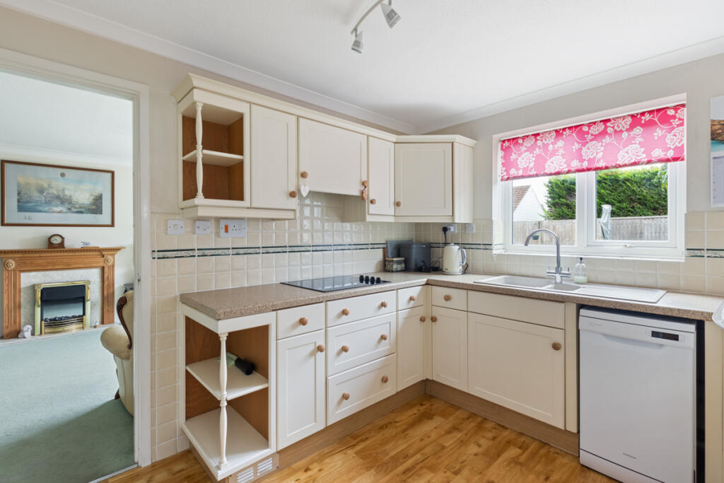 House in Arun, Aldwick - View 4