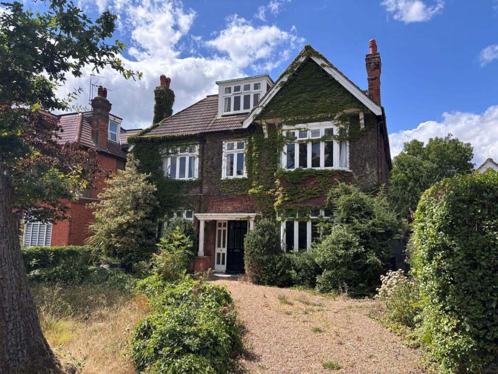 Main image of property: Scotts Lane, Bromley, BR2