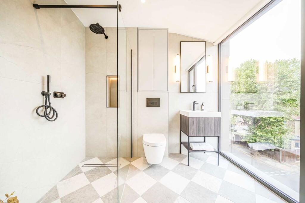 House in London - More