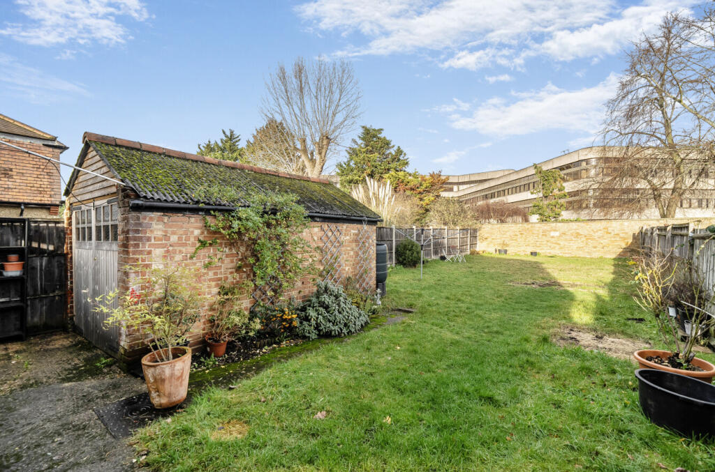 House in Kingston upon Thames - View 5