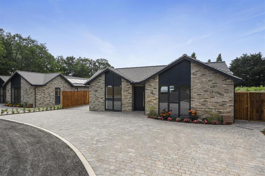 New Road, Little Burstead, Billericay photo 3