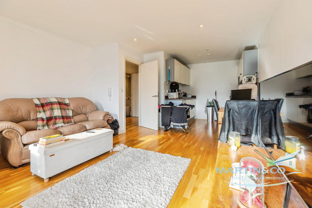 Apartment in Bolton - More