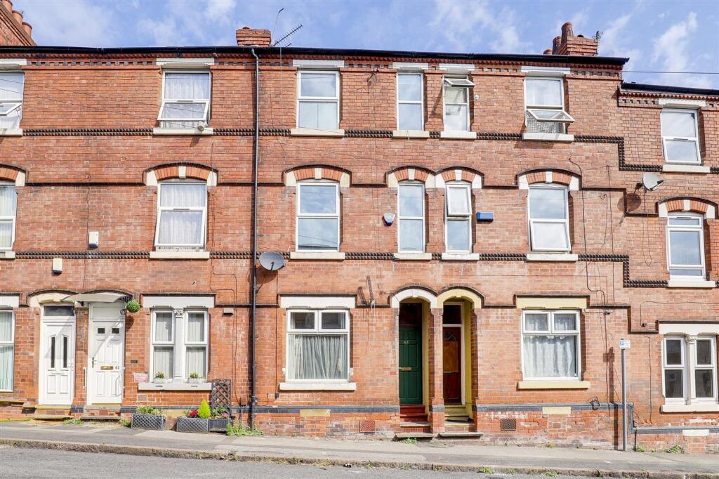 Main image of property: Lees Hill Street, Nottingham, NG2