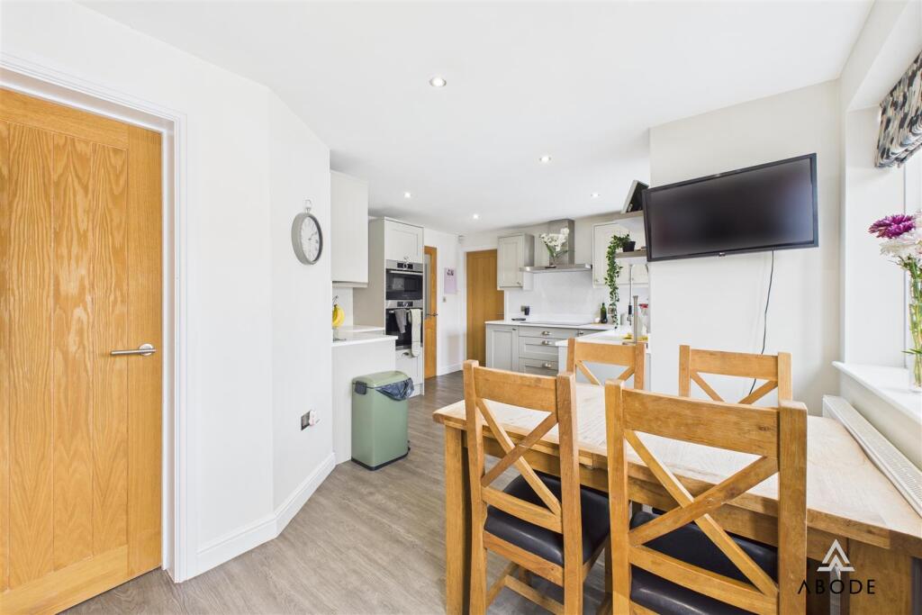House in Stoke-on-Trent - View 4